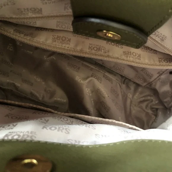 Michael Kors Large Saffiano Hamilton Tote-Olive Green - Picture 4 of 9